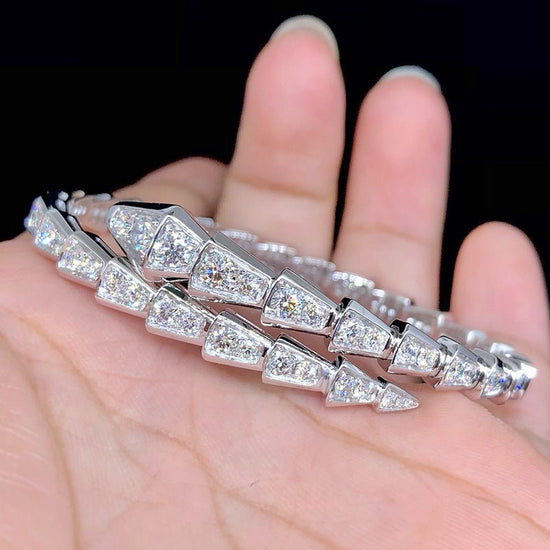 Fashion Adjustable Personalized Snake Bone Bracelet $179.00 Dana Fashion Color: Silver Size: Average Size Women's Accessories Product information: Treatment Process: Electroplating Color: Silver Material: Silver Purity: 925 silver Popular elements: Snake