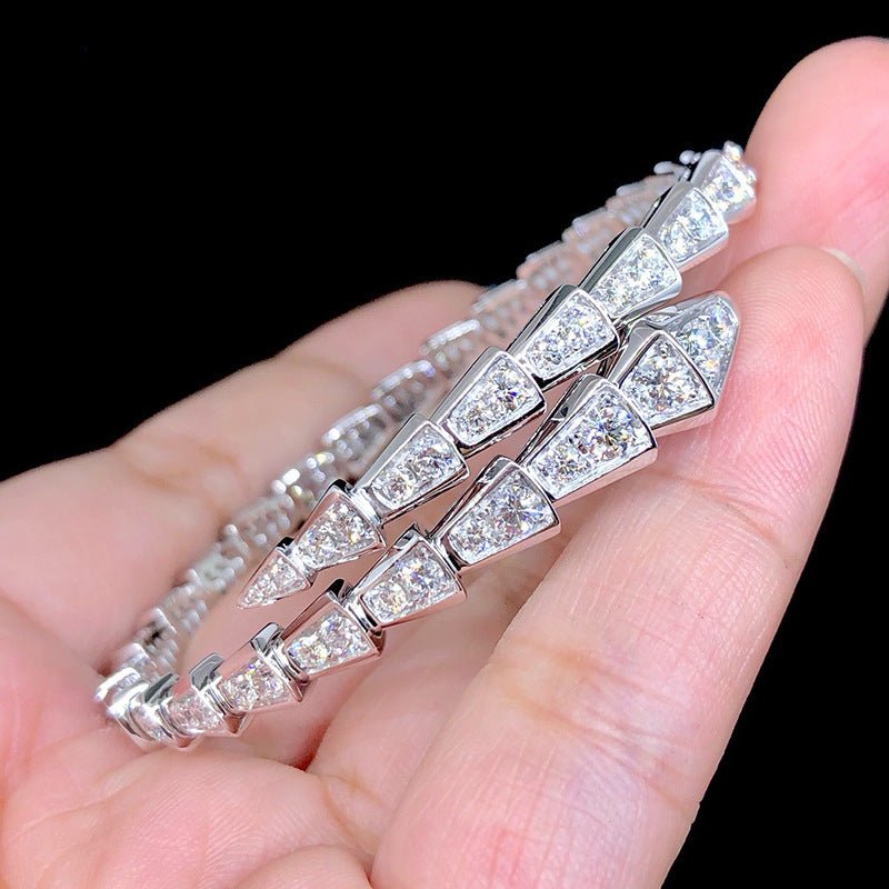Fashion Adjustable Personalized Snake Bone Bracelet $179.00 Dana Fashion Color: Silver Size: Average Size Women's Accessories Product information: Treatment Process: Electroplating Color: Silver Material: Silver Purity: 925 silver Popular elements: Snake