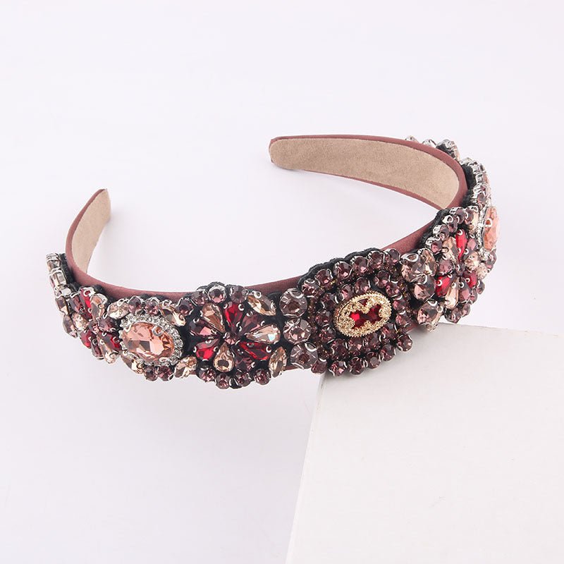 Fashion And Fully-jewelled Gorgeous Baroque Headband $46.22 Dana Fashion Color: Brown Women's Accessories Product information: Treatment Process: Diamond Color: red, green, brown Material: Plastic/resin Popular elements: None Style: affordable luxury styl