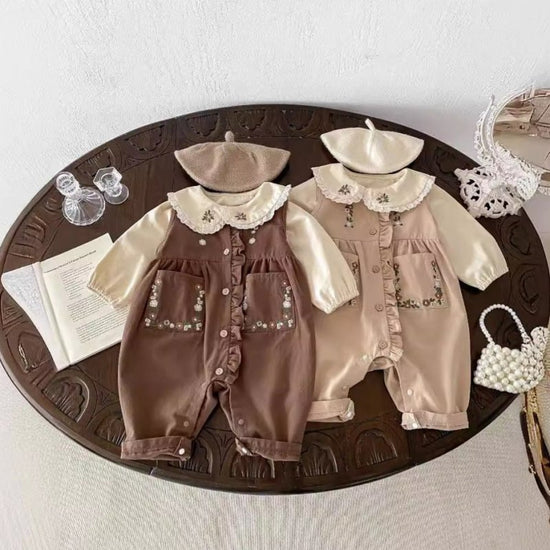 Fashion Baby Suspender Pants Suit $19.83 Dana Fashion Color: Bottoming Shirt Suitable For Height: 100cm Baby Clothing Product information: Color: khaki, Brown, base shirt Suitable height: 66cm,73CM,80cm,90cm,100cm Style: long climbing Fabric name: Cotton