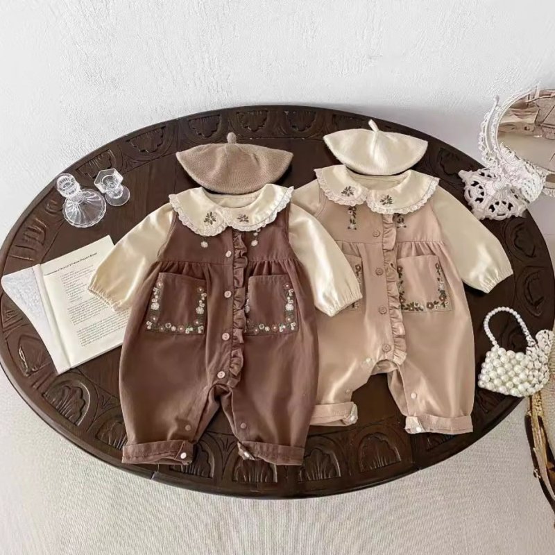 Fashion Baby Suspender Pants Suit $19.83 Dana Fashion Color: Bottoming Shirt Suitable For Height: 100cm Baby Clothing Product information: Color: khaki, Brown, base shirt Suitable height: 66cm,73CM,80cm,90cm,100cm Style: long climbing Fabric name: Cotton