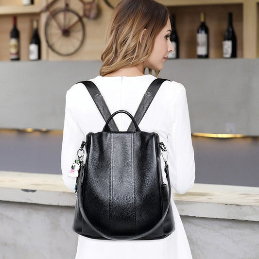 Fashion Backpack Genuine Leather Women $93.00 Dana Fashion Color: Black Women's Bags Product information: Lining texture: genuine leather Color: wine red, black, sapphire blue, brown Material: genuine leather Bag internal structure: zipper change bag, mob