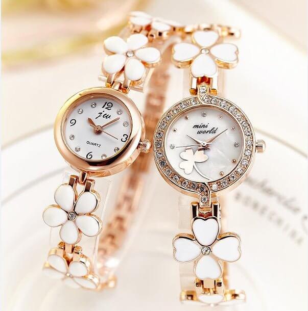 Fashion casual diamond inlaid Quartz Bracelet Watch $18.01 Dana Fashion Style: Five leaves Women's Accessories Movement type: Quartz Watch Dial size: about 2.2cm in diameter for pentaphyllum and 2.5cm for tetrafolium Dial thickness: about 0.6cm Strap mate
