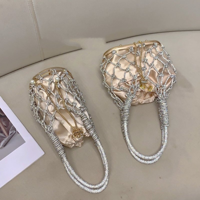 Fashion Casual Hand-woven Bag Simple All-match $89.00 Dana Fashion Color: Apricot Women's Bags Product information: Lining texture: Polyester Applicable scenarios: Daily configuration Color: Apricot (width), apricot Outer bag type: Three-dimensional pocke