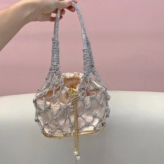 Fashion Casual Hand-woven Bag Simple All-match $89.00 Dana Fashion Color: Apricot Women's Bags Product information: Lining texture: Polyester Applicable scenarios: Daily configuration Color: Apricot (width), apricot Outer bag type: Three-dimensional pocke