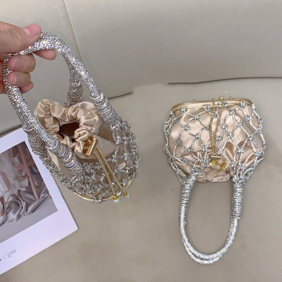 Fashion Casual Hand-woven Bag Simple All-match $89.00 Dana Fashion Color: Apricot Women's Bags Product information: Lining texture: Polyester Applicable scenarios: Daily configuration Color: Apricot (width), apricot Outer bag type: Three-dimensional pocke