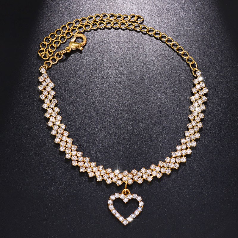Fashion Diamond Rhinestone Anklet For Women $16.02 Dana Fashion Color: Gold Beauty Tools Product information: Type: Anklet Color: gold, silver Style: Women's Material: Alloy Shape: heart shape Packing list: Alloy ankle chain * 1 Product Image: