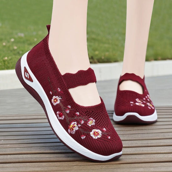 Fashion Embroidery Women's Breathable Casual Shoes $23.40 Dana Fashion Color: Black Size: 36 Women's shoes Product information: Color: G-SK6 Black, G-SK6 purplish red, G-SK6 purple Heel shape: flat heel Size: 36, 37, 38, 39, 40, 41, 42 Style: Casual Toe h