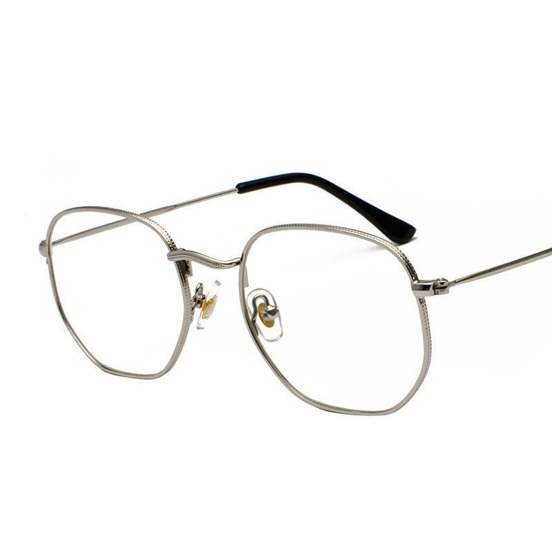 Fashion glasses $18.02 Dana Fashion Color: Silver Clear Women's Accessories Specifications: Conventional Glasses structure: frame Whether polarized light: No Lens material: PC Style: Personality Frame material: metal UV resistance level: UV400 Visible lig