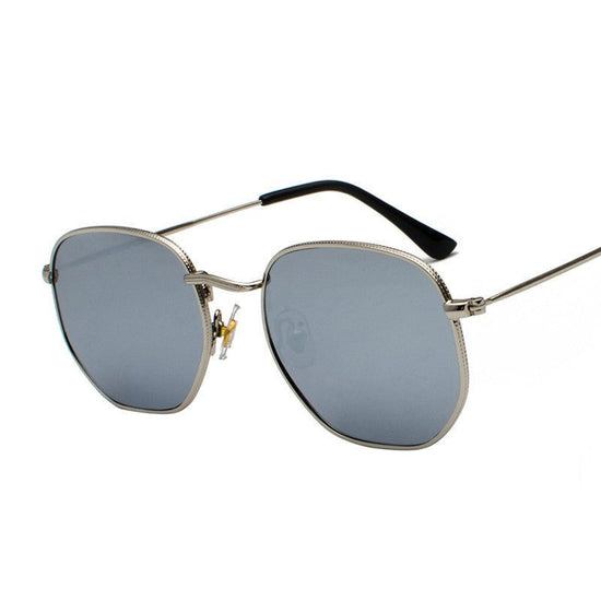 Fashion glasses $18.02 Dana Fashion Color: Silver Silver Women's Accessories Specifications: Conventional Glasses structure: frame Whether polarized light: No Lens material: PC Style: Personality Frame material: metal UV resistance level: UV400 Visible li