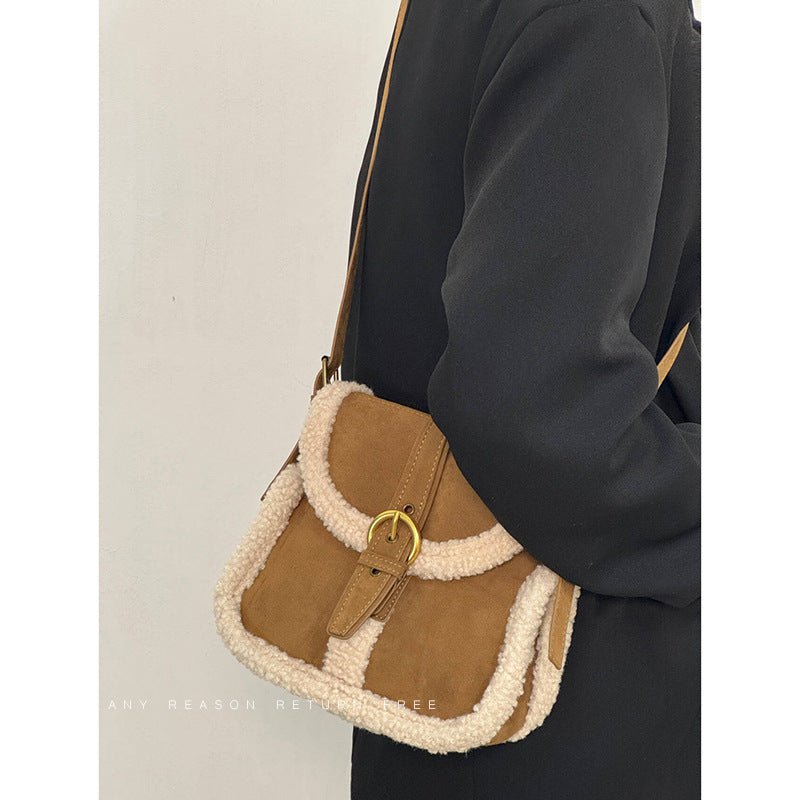 Fashion Lamb Wool Vintage Bag Plush All-matching Bag $35.94 Dana Fashion Color: Khaki Women's Bags Product information: Lining texture: Polyester Applicable scenario: Daily configuration Color: khaki Outer bag type: Three-dimensional pocket Hardness: soft