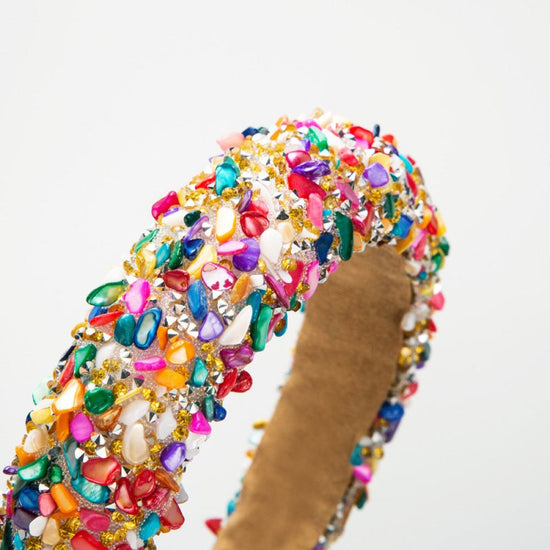 Fashion New Baroque Colorful Headband For Women $19.00 Dana Fashion Color: Black And Colorful Women's Accessories Product information: Processing process: manual Color: Rose yellow, gray red, black red, rose pink, blue color, silver color, gold color, col