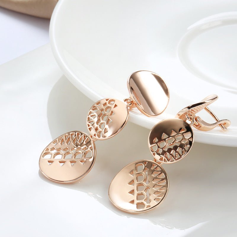 Fashion Personality Hollow Out Earrings For Women $15.54 Dana Fashion Color: H0562 Women's Accessories Product information: Color: H0562 Style: Women's Material: Copper Shape: Geometry Style: Retro Packing list: Earrings *1 pair Product Image: