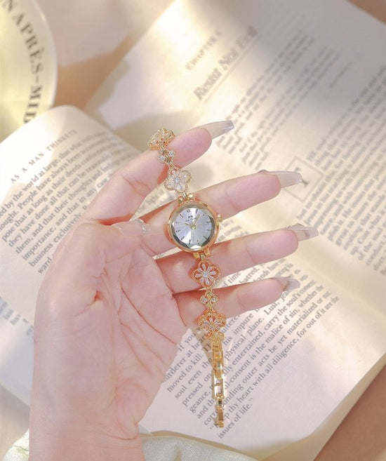Fashion Personality Lucky Zircon Women's Watch $39.50 Dana Fashion Color: Classic Silver Women's Accessories Product information: Color: gold, classic silver Applicable people: Female Style: Fashion Material: Alloy Size: Packing list: Watch *1 Product Ima