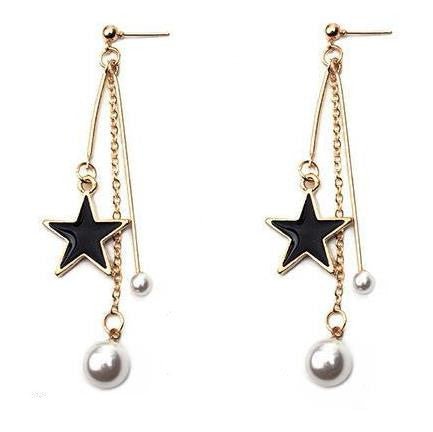 Fashion Personalized Long Pearl Tassel Earrings $7.50 Dana Fashion Style: Ear Studs Women's Accessories Product information: Treatment Process: dripping oil Style: ear studs, ear hook, ear clip Color: Silver Material: Alloy Shape: Star Packing list: Earri