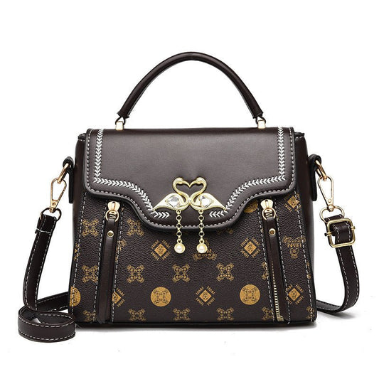 Fashion Printed Women's Portable Shoulder Small Square Bag For Women $46.67 Dana Fashion Color: Beige Women's Bags Product information: Lining texture: PU Applicable scenario: Daily configuration Color: Brown, Milky White, green, pink, brown Outer bag typ