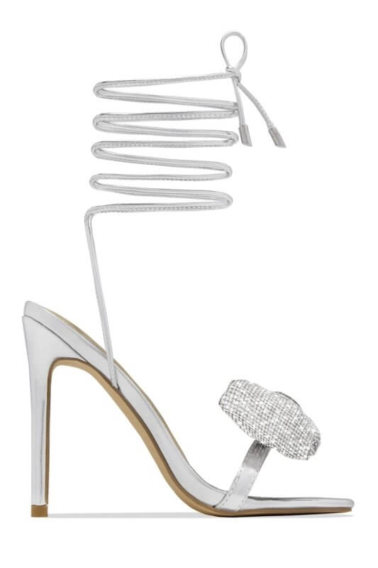 Fashion Rhinestone Bow Cross Strap Outdoor High Heel Sandals $59.90 Dana Fashion Color: Silver Size: 35 Women's shoes Product information: Lining material: PU Toe holder shape: square head Color: black, pink, gold, silver Shoe Upper material: PU Size: 35,