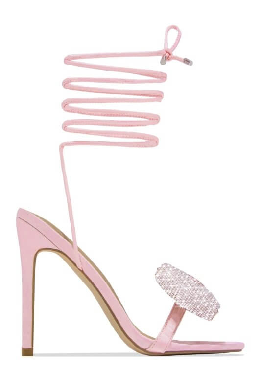 Fashion Rhinestone Bow Cross Strap Outdoor High Heel Sandals $59.90 Dana Fashion Color: Pink Size: 35 Women's shoes Product information: Lining material: PU Toe holder shape: square head Color: black, pink, gold, silver Shoe Upper material: PU Size: 35,36