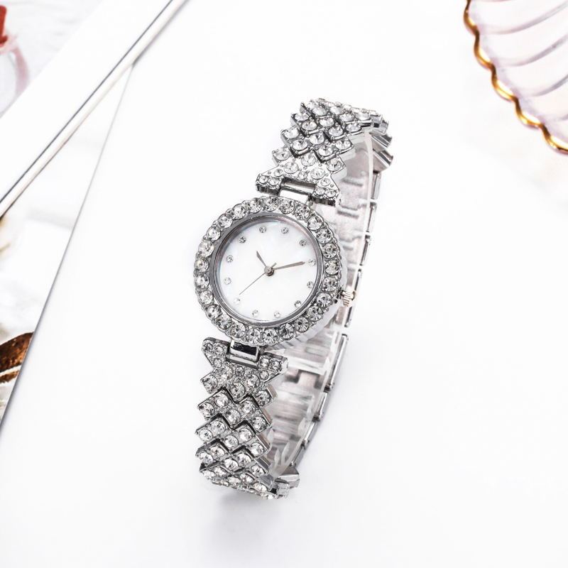 Fashion Simple Women's Quartz Watch Diamond Alloy $14.50 Dana Fashion Color: White Steel Colors Women's Accessories Product information: Color: gold, white steel, rose gold Thickness: 9mm Applicable people: Female Style: Fashion Packing list: Women's allo