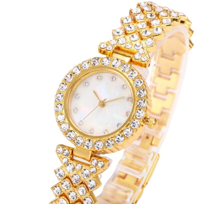 Fashion Simple Women's Quartz Watch Diamond Alloy $14.50 Dana Fashion Color: Gold Women's Accessories Product information: Color: gold, white steel, rose gold Thickness: 9mm Applicable people: Female Style: Fashion Packing list: Women's alloy watch * 1 Pr