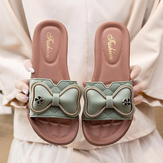 Fashion Soft Bottom Thick-soled Non-slip Slippers $29.50 Dana Fashion Color: Butterfly Apricot Size: 36 Women's shoes Product information: Pattern: Plaid Color: gold strap green, gold strap black, gold strap milky white, butterfly avocado green, butterfly