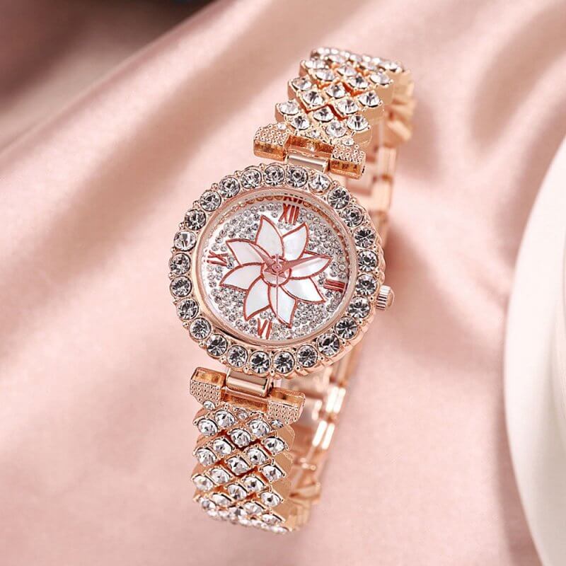Fashion Temperament Diamond Starry Bracelet Watch Lady Creative Gift Set $16.07 Dana Fashion Color: Rose Gold style: single Women's Accessories Product information: product information Name: Fashion Trend Business Diamond Luxury Elegant Quartz Watch and B