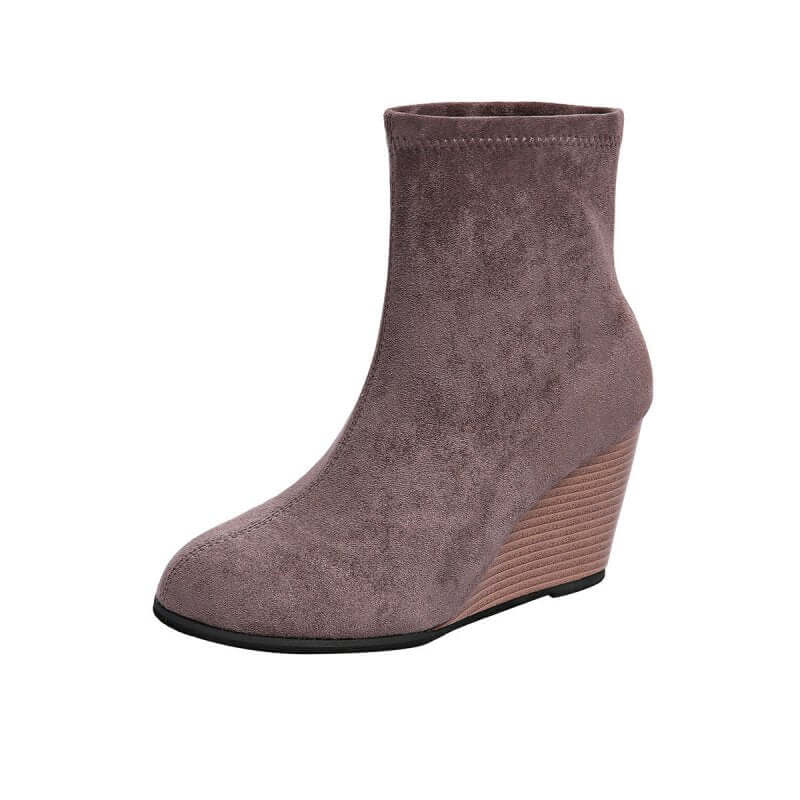 Fashion Thick-soled Wedges Boots Winter Suede Height-increasing Shoes Warm Solid Ankle Boot $39.90 Dana Fashion Color: Black Size: Size35 Women's shoes Product information: Product Category: Fashion boots Applicable age: adult Upper material: suede Sole m