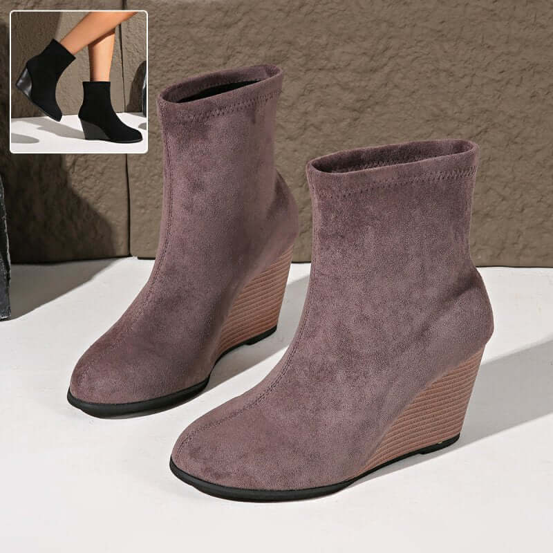 Fashion Thick-soled Wedges Boots Winter Suede Height-increasing Shoes Warm Solid Ankle Boot $39.90 Dana Fashion Color: Black Size: Size35 Women's shoes Product information: Product Category: Fashion boots Applicable age: adult Upper material: suede Sole m