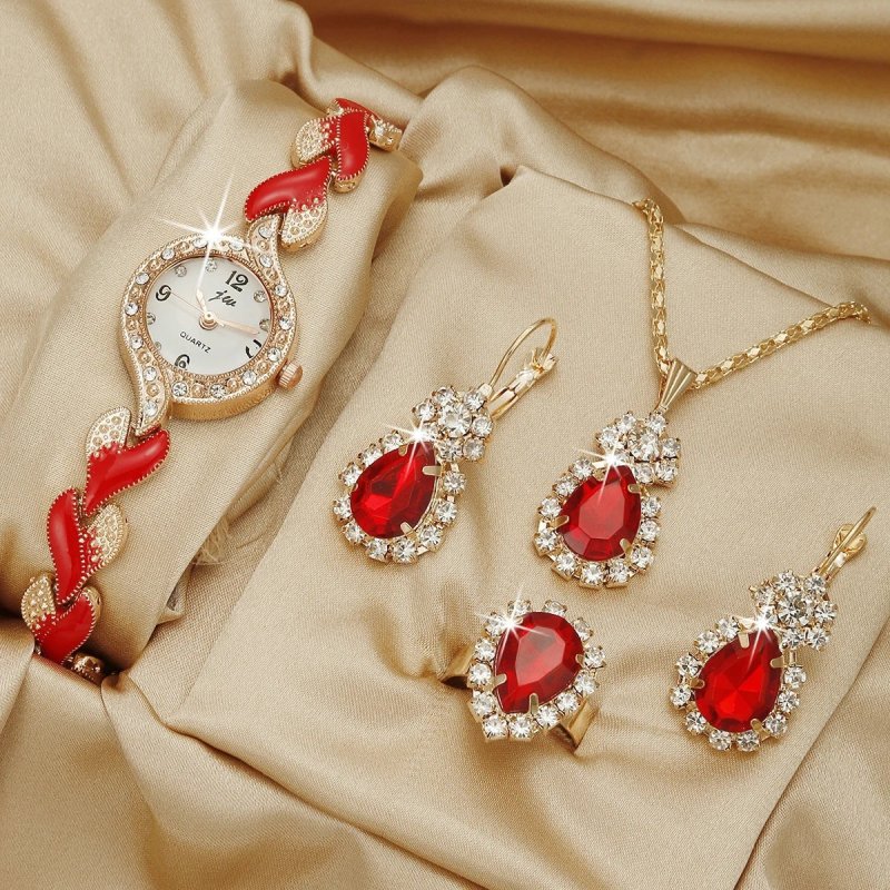 Fashion Watch Gift Suit Quartz Watch Necklace Bracelet Ring Stud Earrings $39.00 Dana Fashion Color: Red Love Watch Suit Women's Accessories Product information: Color ：Green Watch Suit, Black Watch Suit, Red Watch Suit, Black Watch Suit, Red Watch Suit,