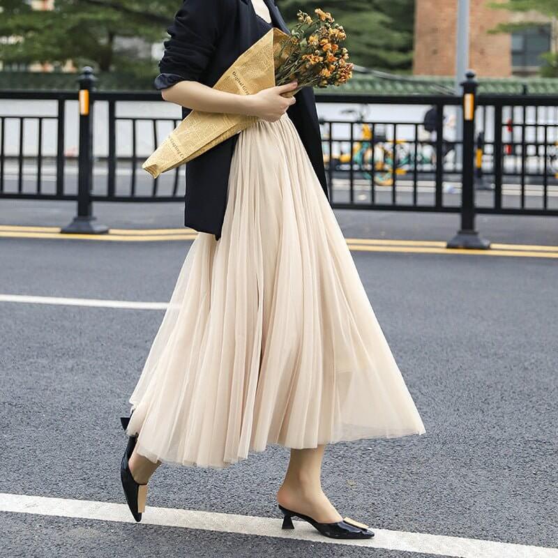 Fashion Wide Hem Gauzy Skirt For Women $39.90 Dana Fashion Color: Apricot Size: Free Size Women's clothing Product information: Pattern: solid color Skirt type: flounced skirt Color: black, white, flesh red, brown, gray, apricot, blue, black pink, pink, d
