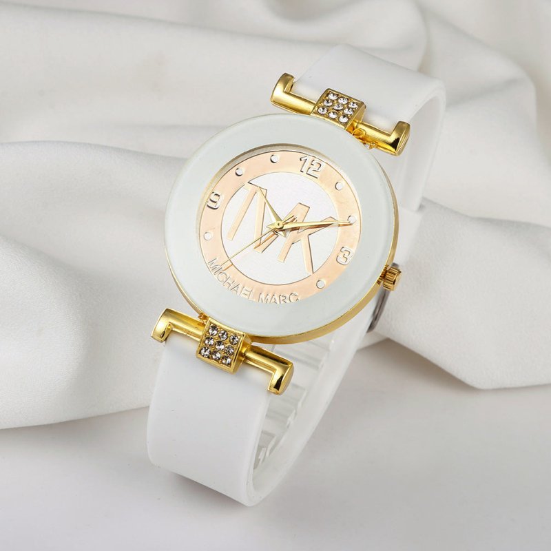 Fashion Women's Diamond Silicone Strap Quartz Watch $12.42 Dana Fashion Color: Black Women's Accessories Product information: Color: black, white, blue, red Waterproof: no Movement type: Quartz Mirror material: mineral reinforced glass mirror Buckle style