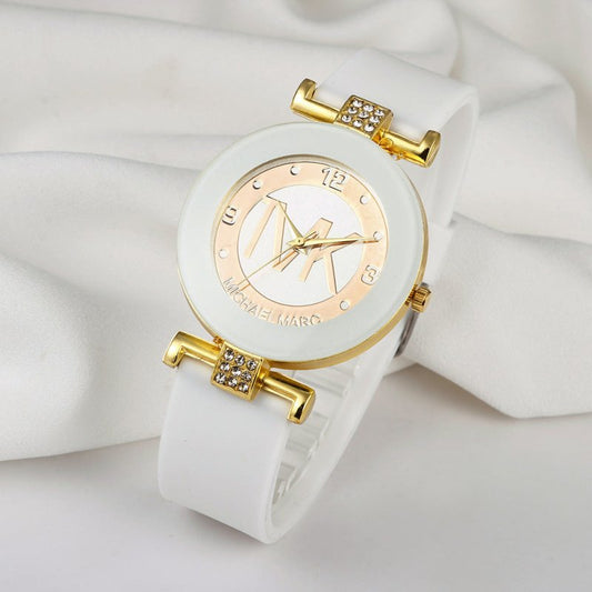 Fashion Women's Diamond Silicone Strap Quartz Watch $12.42 Dana Fashion Color: Black Women's Accessories Product information: Color: black, white, blue, red Waterproof: no Movement type: Quartz Mirror material: mineral reinforced glass mirror Buckle style