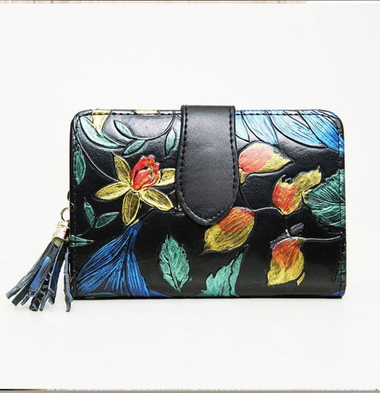 Fashion Women's Leather Wallet Short $39.00 Dana Fashion Color: Butterfly Women's Bags Product information: Pattern: Flowers Lining texture: Polyester Color: colorful rose, silver rose, gold leaf, butterfly Processing Method: soft surface Material: genuin
