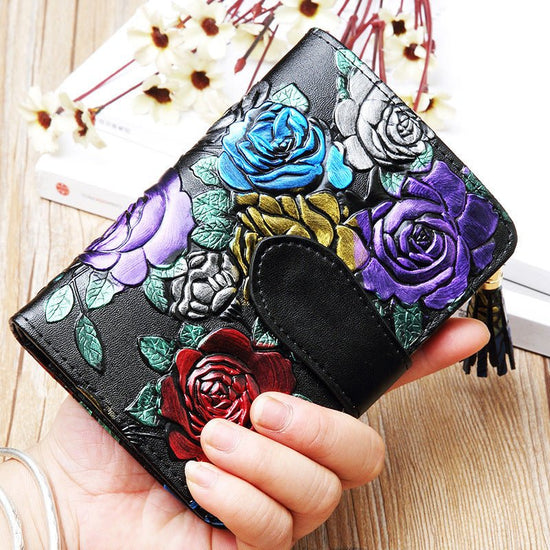 Fashion Women's Leather Wallet Short $39.00 Dana Fashion Color: Colored Rose Women's Bags Product information: Pattern: Flowers Lining texture: Polyester Color: colorful rose, silver rose, gold leaf, butterfly Processing Method: soft surface Material: gen