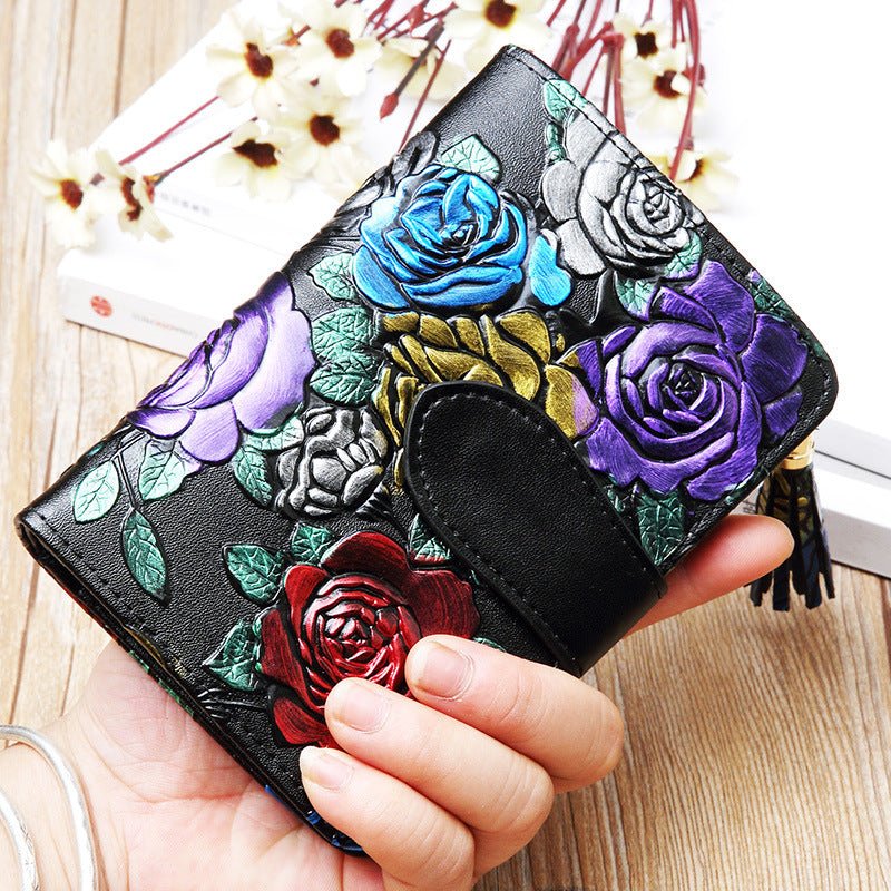 Fashion Women's Leather Wallet Short $39.00 Dana Fashion Color: Colored Rose Women's Bags Product information: Pattern: Flowers Lining texture: Polyester Color: colorful rose, silver rose, gold leaf, butterfly Processing Method: soft surface Material: gen