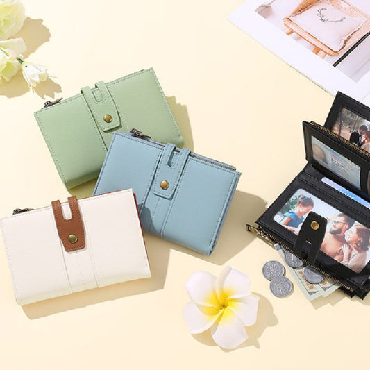 Fashion Women's Short Leisure Coin Purse $35.00 Dana Fashion Color: Black Women's Bags Product information: Pattern: solid color Color: white color matching [no box] anti-theft credit card, Midnight Black [no box] anti-theft credit card, light blue [no bo