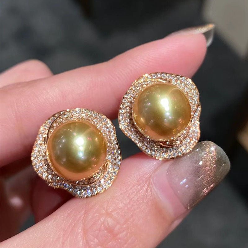 Fashion Zircon Flower Pearl Earrings $20.00 Dana Fashion Color: Silver Needle Gold Women's Accessories Product information: Treatment Process: inlaid zircon Color: necklace-gold, silver needle-gold, ring-Gold Applicable population: Female Material: Pearl