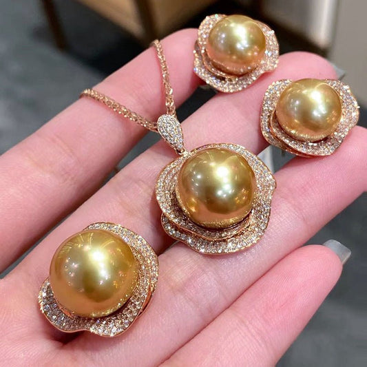 Fashion Zircon Flower Pearl Earrings $20.00 Dana Fashion Color: Necklace Gold Women's Accessories Product information: Treatment Process: inlaid zircon Color: necklace-gold, silver needle-gold, ring-Gold Applicable population: Female Material: Pearl Shape