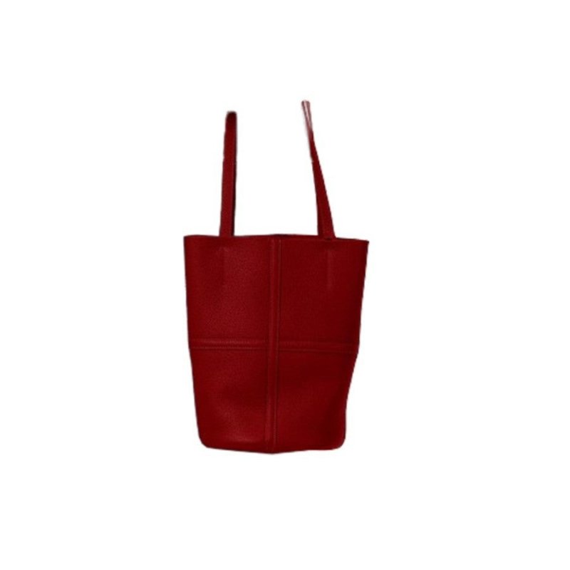 Fashionable All-match Large Capacity Shoulder Underarm Bag $62.50 Dana Fashion Color: Red Size: 16X16X25CM Women's Bags Product information: Color: red Hardness: soft Material: PU Suitcase shape: bucket shape Size: 16*16*25 Popular elements: sewing line S