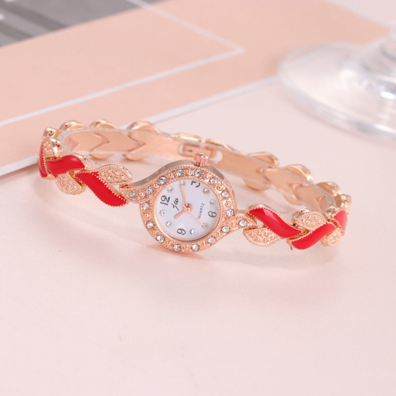 Fashionable All-match Women's Love Strap Diamond Watch $29.28 Dana Fashion Color: Black Suit Women's Accessories Product information: Color: black, red, black suit, red suit Applicable people: Female Style: Fashion The total length of the watch buckle is
