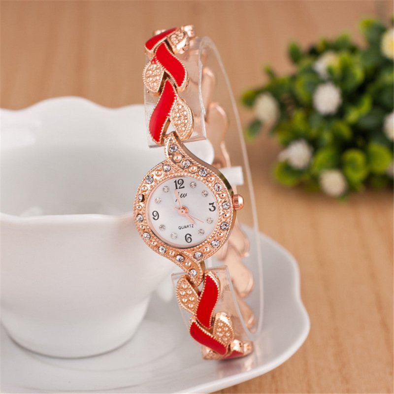 Fashionable All-match Women's Love Strap Diamond Watch $29.28 Dana Fashion Color: Black Suit Women's Accessories Product information: Color: black, red, black suit, red suit Applicable people: Female Style: Fashion The total length of the watch buckle is