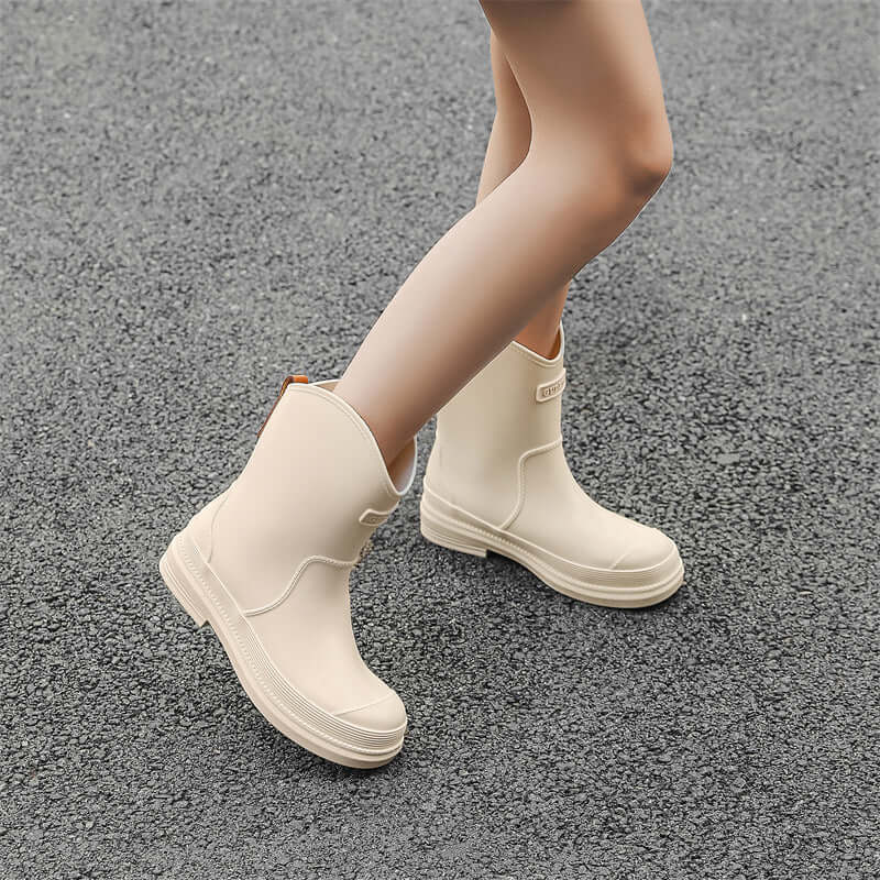 Fashionable All-match Women's Mid-calf Contrast Color Waterproof Shoes Rubber Boots $37.90 Dana Fashion Color: Apricot Brown Size: 35 Women's shoes Product information: Pattern: solid color Color: pure khaki, pure green, pure apricot, pink blue, black, ye