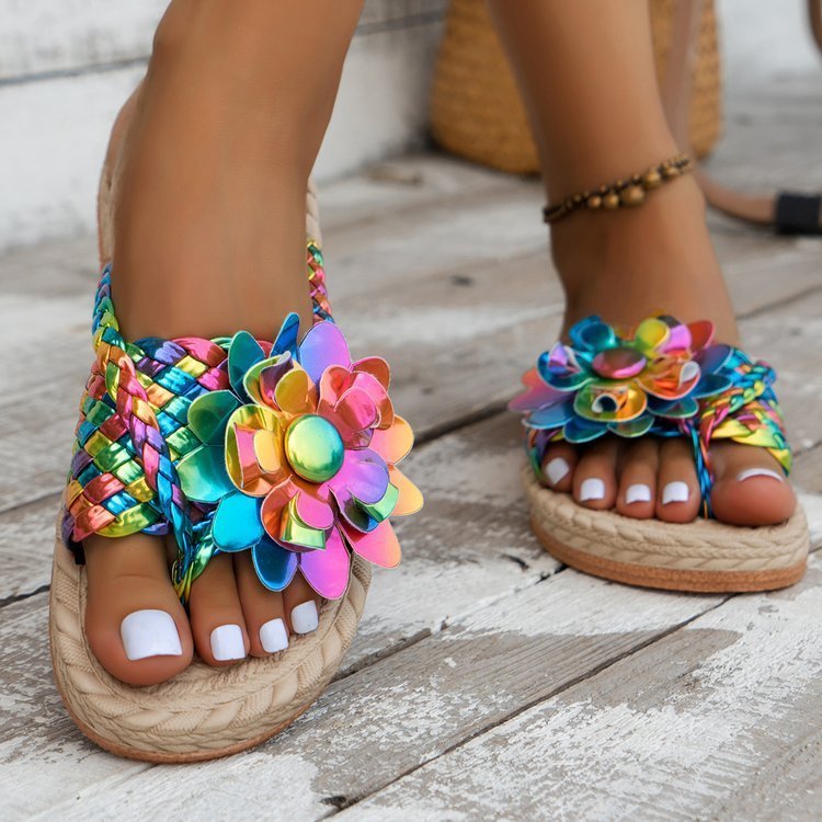 Fashionable Personalized Flip-flops For Women $39.45 Dana Fashion Color: Color Size: 36 Women's shoes Product information: Pattern: Flowers Color: colorful, silver, milky white, green, pink blue, light pink, black, black flower Size: 36, 37, 38, 39, 40, 4