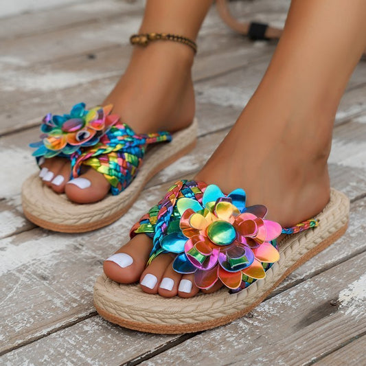 Fashionable Personalized Flip-flops For Women $39.45 Dana Fashion Color: Beige Size: 36 Women's shoes Product information: Pattern: Flowers Color: colorful, silver, milky white, green, pink blue, light pink, black, black flower Size: 36, 37, 38, 39, 40, 4
