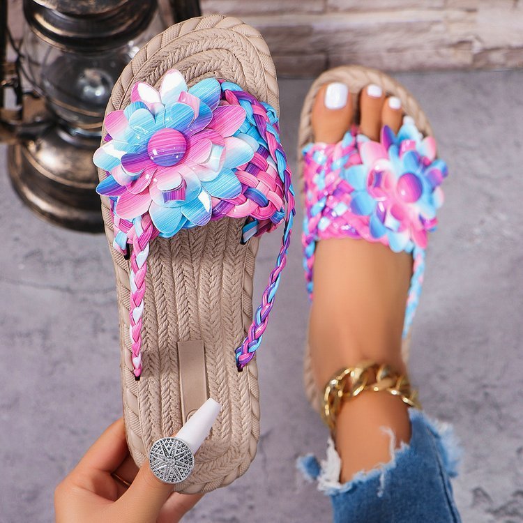 Fashionable Personalized Flip-flops For Women $39.45 Dana Fashion Color: Pink Blue Size: 36 Women's shoes Product information: Pattern: Flowers Color: colorful, silver, milky white, green, pink blue, light pink, black, black flower Size: 36, 37, 38, 39, 4