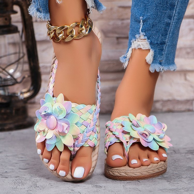 Fashionable Personalized Flip-flops For Women $39.45 Dana Fashion Color: Light Pink Size: 36 Women's shoes Product information: Pattern: Flowers Color: colorful, silver, milky white, green, pink blue, light pink, black, black flower Size: 36, 37, 38, 39,