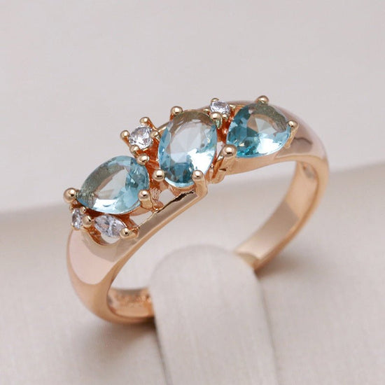 Fashionable Rose Gold Zircon Women's Ring $18.99 Dana Fashion Color: Z0947 Size: 10 Women's Accessories Product information: Type: Ring Treatment Process: Electroplating Color: Z0947 Applicable population: Female Size: no.7, no.8, no.9, no.10 Material: Co