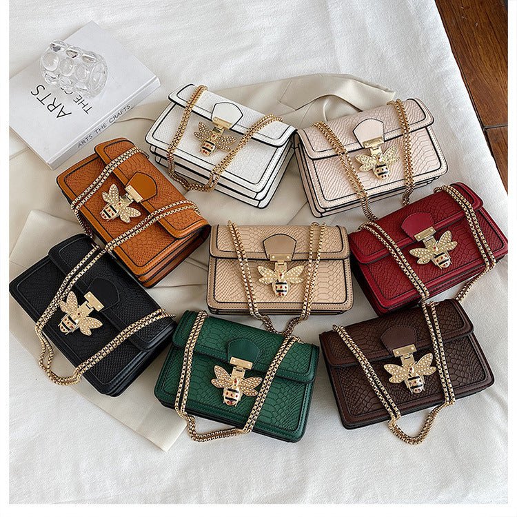 Fashionable Stylish Chain Shoulder Trendy Retro Messenger Bag $59.00 Dana Fashion Color: Beige Women's Bags Product information: Lining texture: PU Pattern: solid color Color: white, red, khaki, green, black, brown, beige, brown Processing Method: soft su