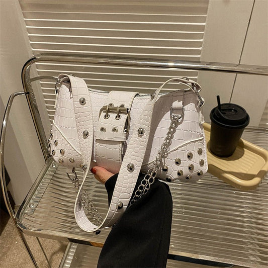 Fashionable Texture Commute Leisure Shoulder Handbag $21.80 Dana Fashion Color: Black Women's Bags Product information: Lining texture: PU Applicable scenario: Daily matching Color: black, white, silver, gold Hardness: hard Material: PU Suitcase shape: sq