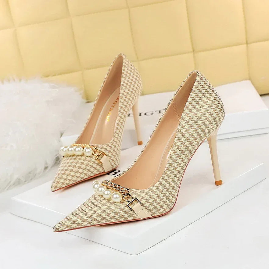Shallow Mouth Pointed Pearl Chain Plaid Women's Single Shoes - DanaFashionstore